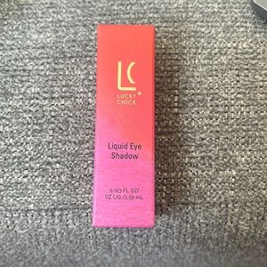 Lucky chick liquid eye shadow